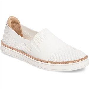 UGG Sammy Knot Slip-on sneakers size 7.5